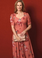 wird aussortiert: Schnittmuster Butterick 6586 Damenkleid Empiretaille, schwingender Rock Gr. 32-48