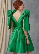 Schnittmuster extravagantes Damenkleid mit Schleifenträgern Vogue 2048 Gr. 32-50