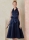Schnittmuster sommerliches Neckholderkleid mit Knopfleiste und Kragen Vogue 2103 Gr. 34-52