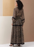 Schnittmuster bodenlange Boho-Kombination mit Stufenrock Vogue 2127 Gr. 32-50