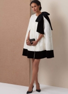 Schnittmuster kurzes Minikleid mit passendem Cape und dekorativer Schleife Vogue 2133 Gr. 32-50