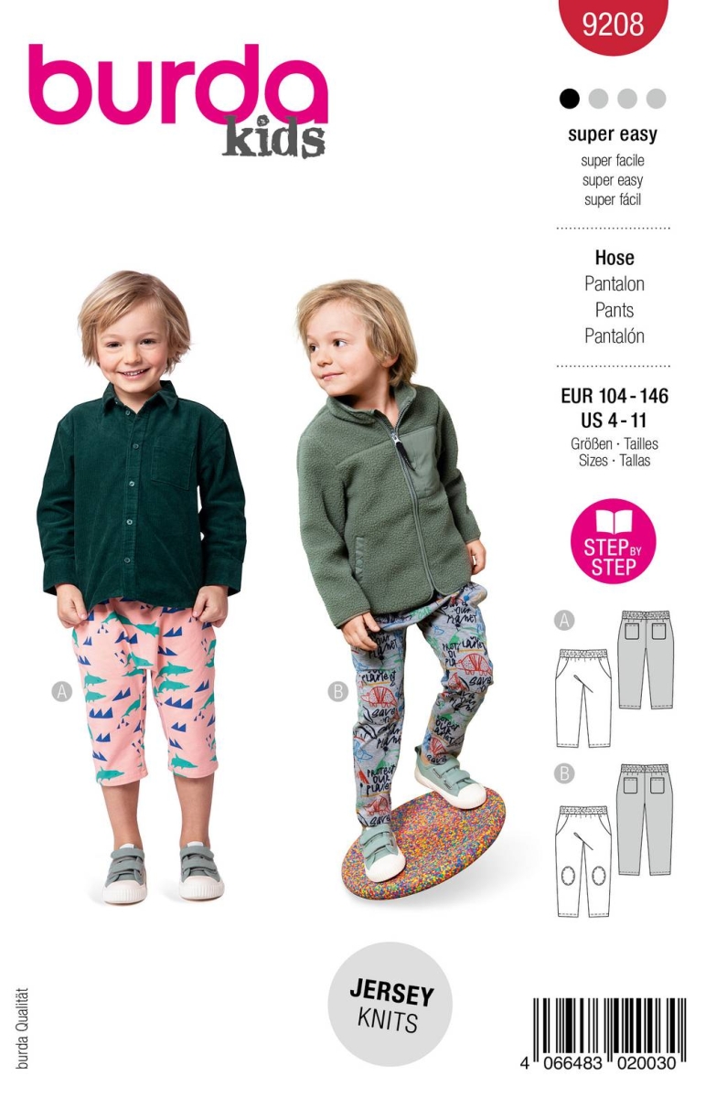 Schnittmusterhülle zeigt eine bequeme Kinder-Jogginghose für 9208 von Burda